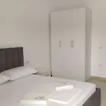 Starbay Apartamento Vlorë